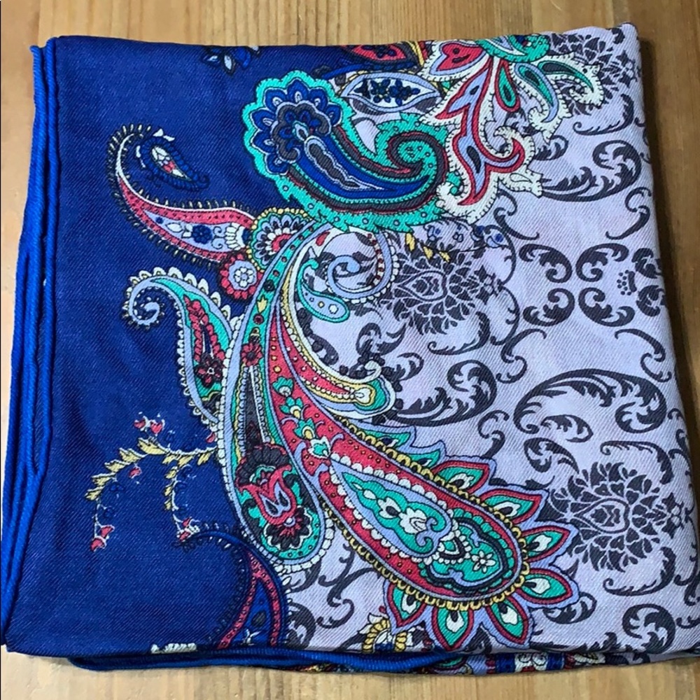 NWOT ETRO Milano Paisley Scarf  51” x 49”